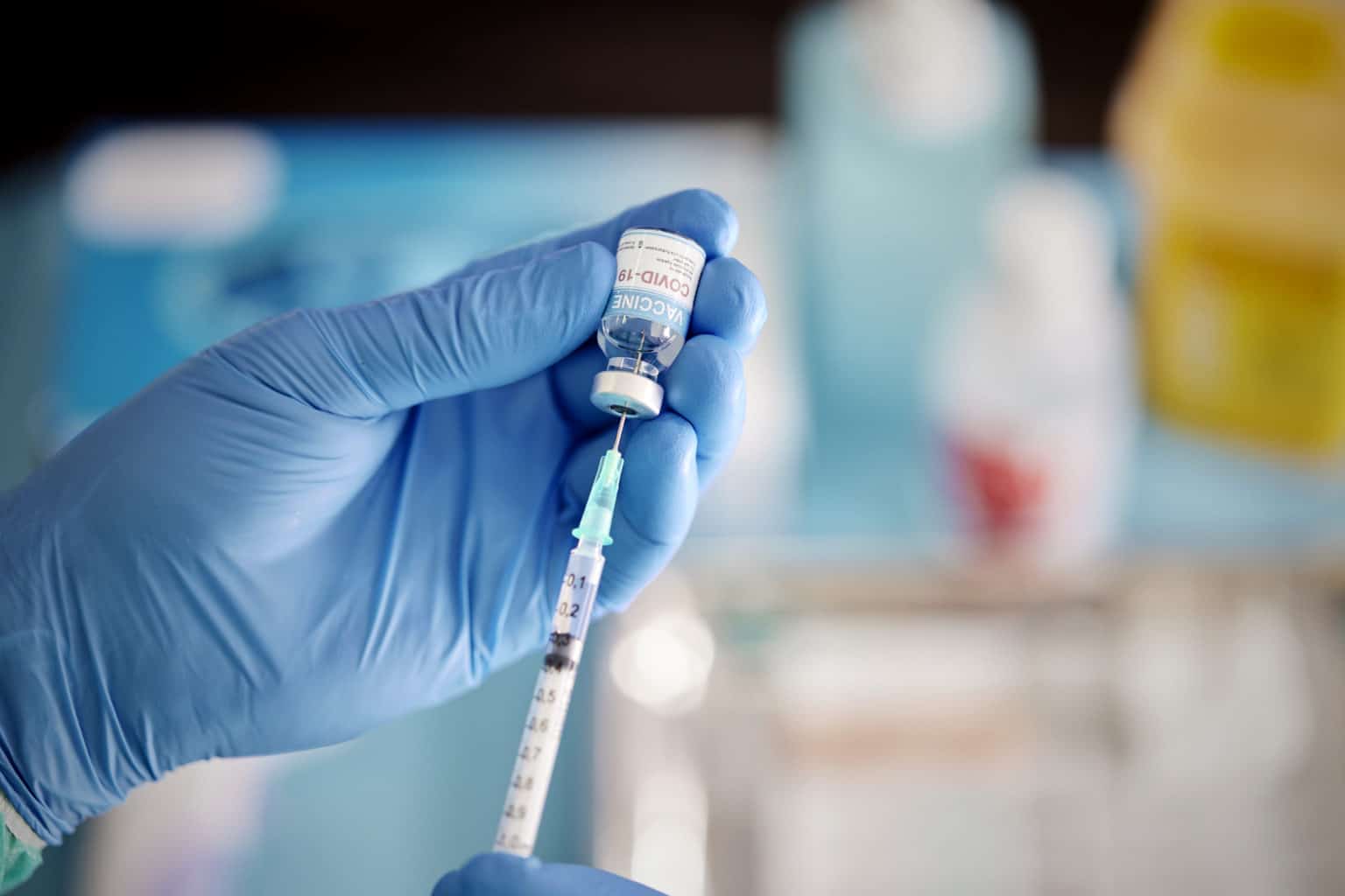 Covid-19: maiores de 18 vacinados com Janssen podem agendar dose de reforço