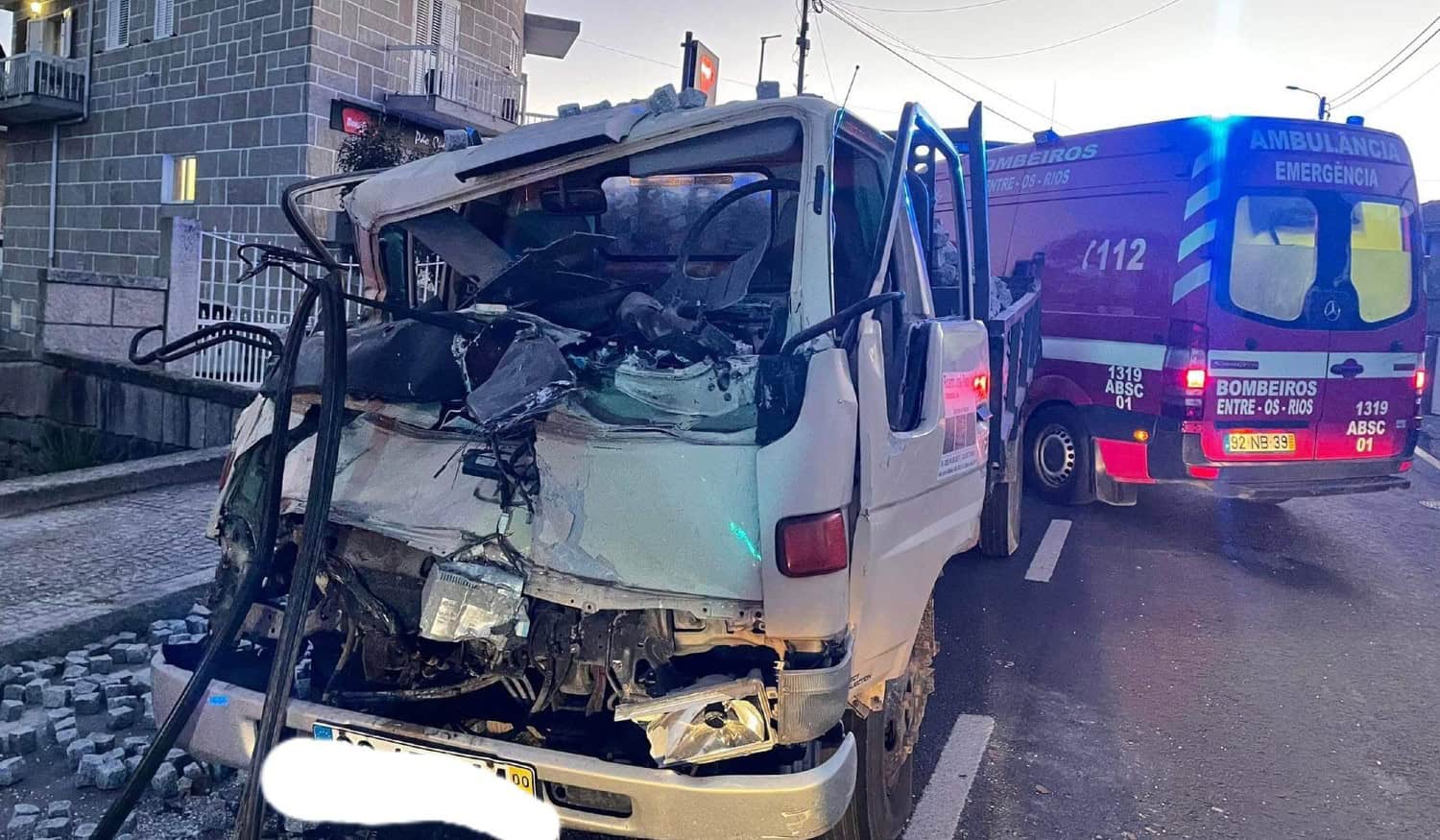 Um ferido numa colisão em Penafiel