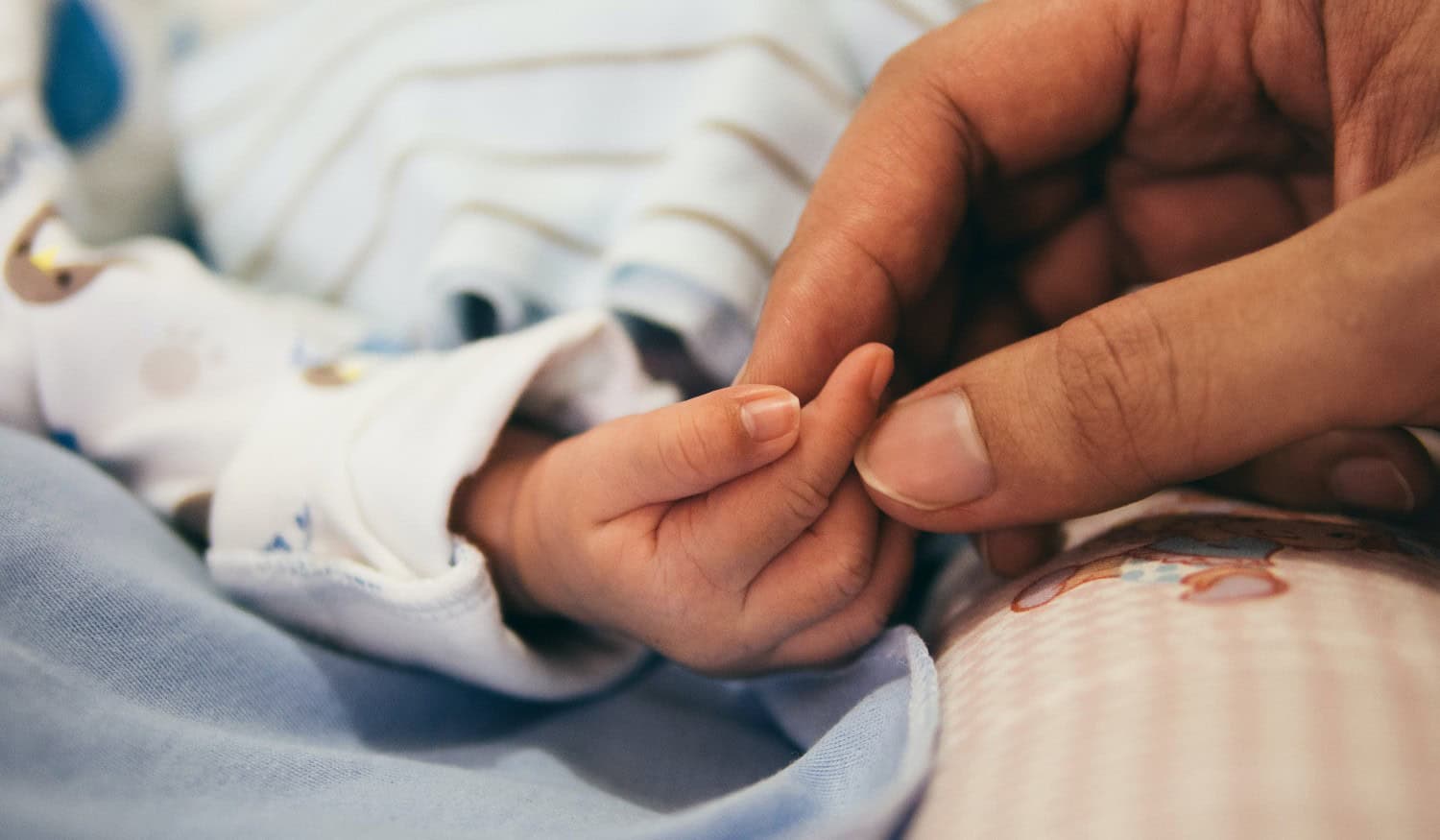 Marco de Canaveses: Mulher internada com COVID-19 deu à luz o bebé Santiago