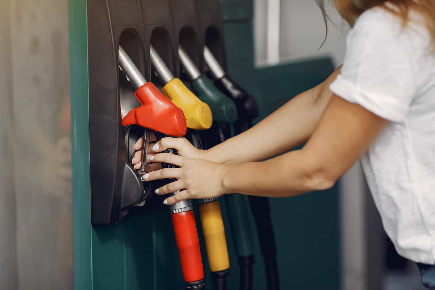 Preços dos combustíveis ficam mais baratos esta semana