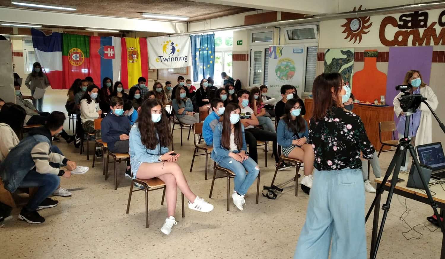 Novas tecnologias na sala de aula têm dado motivação aos alunos de Cinfães no início do segundo período