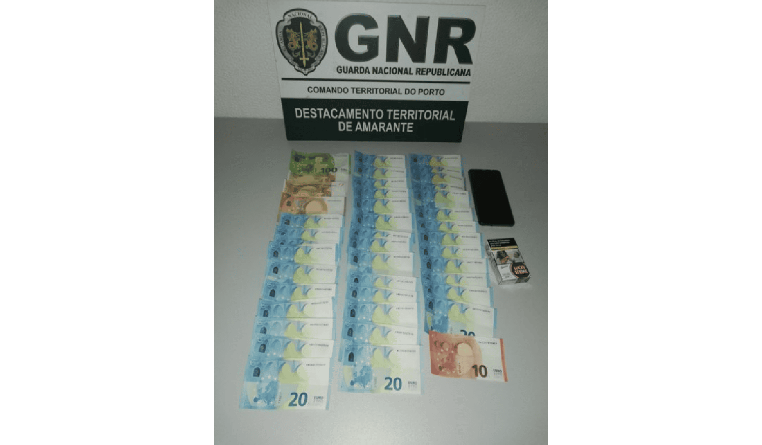 Jovem de 21 anos detido por crime de extorsão em Amarante