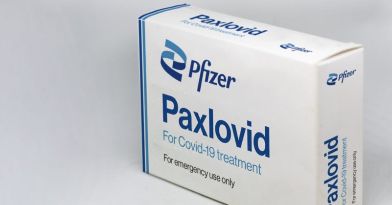 EMA autoriza comercialização do primeiro medicamento de toma oral contra a COVID-19