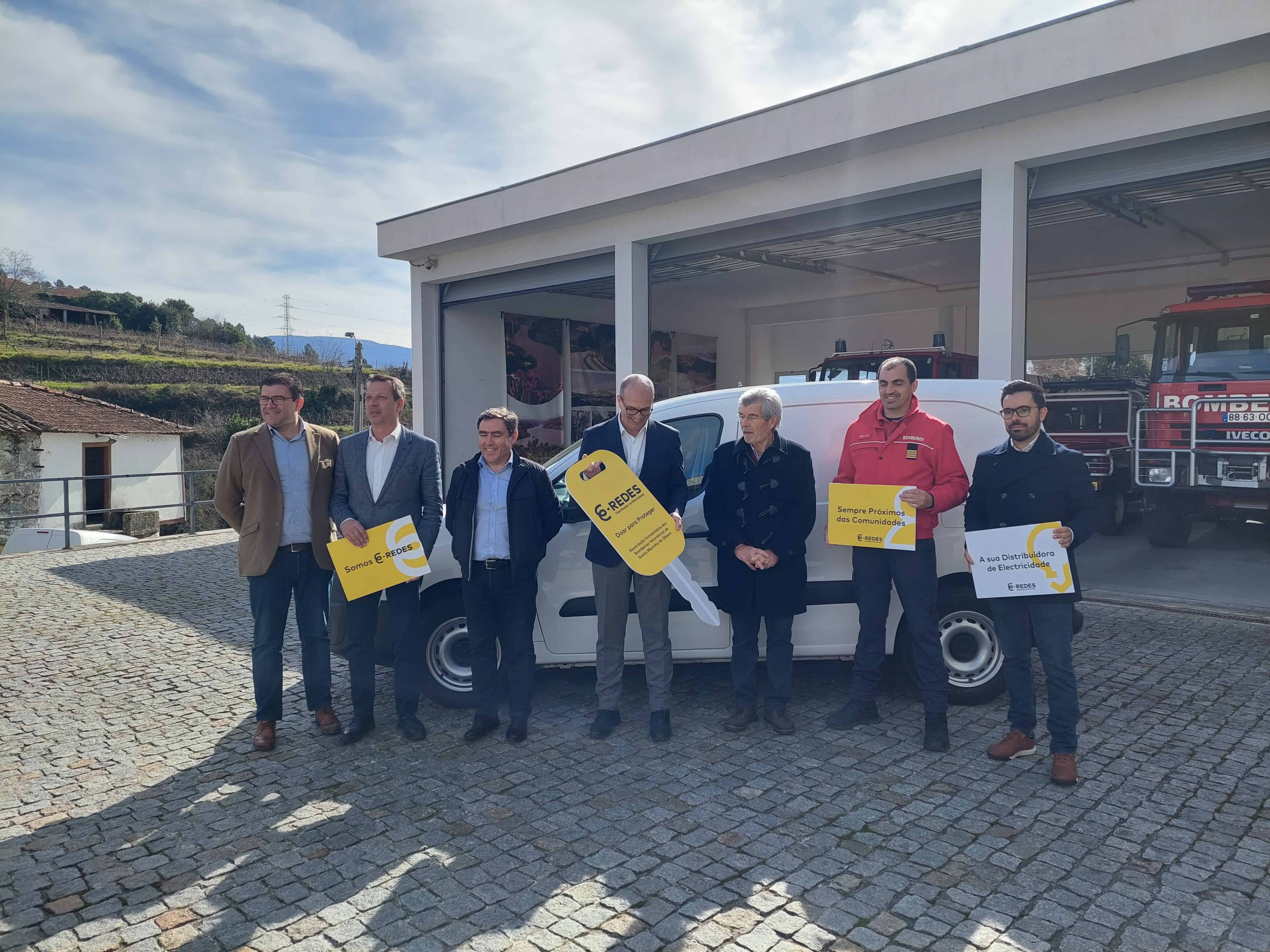 Bombeiros de Santa Marinha do Zêzere receberam nova viatura para transporte de doentes