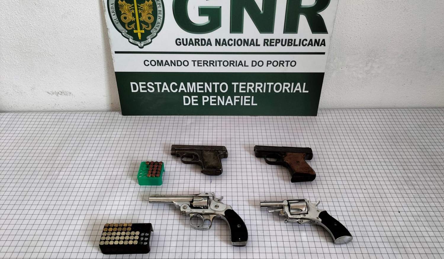 Homem de 72 anos detido por posse ilegal de armas em Penafiel