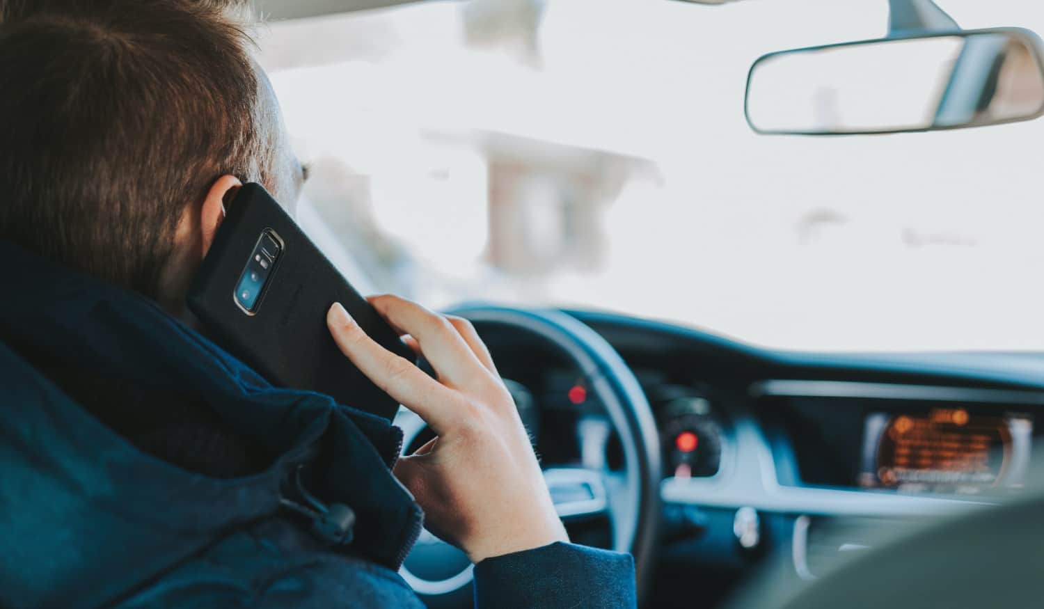 Campanha "Ao volante, o telemóvel pode esperar" registou 15.176 infrações