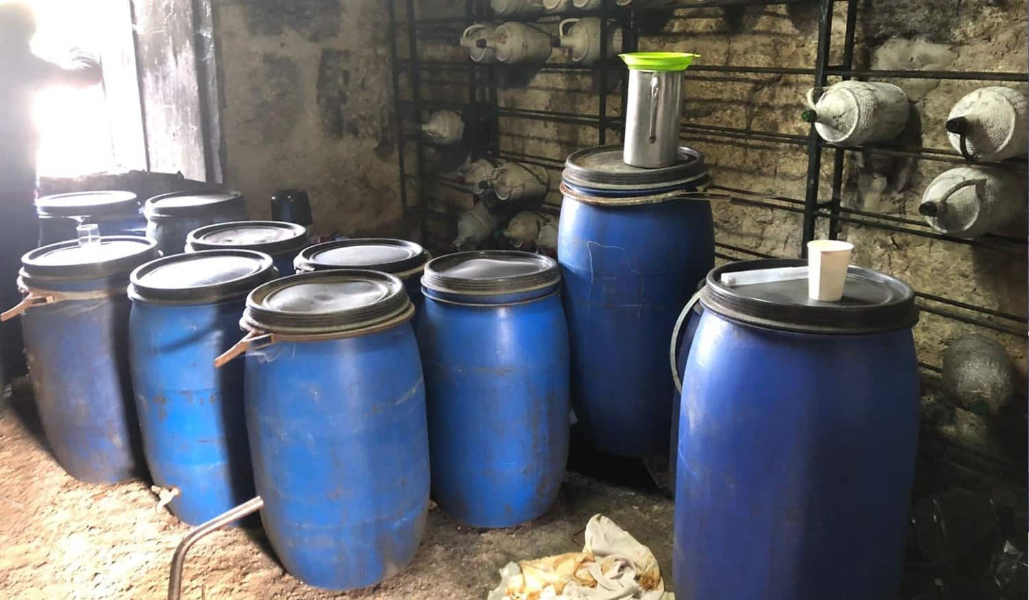 Apreendidos mais de 6.500 litros de aguardente em Lousada