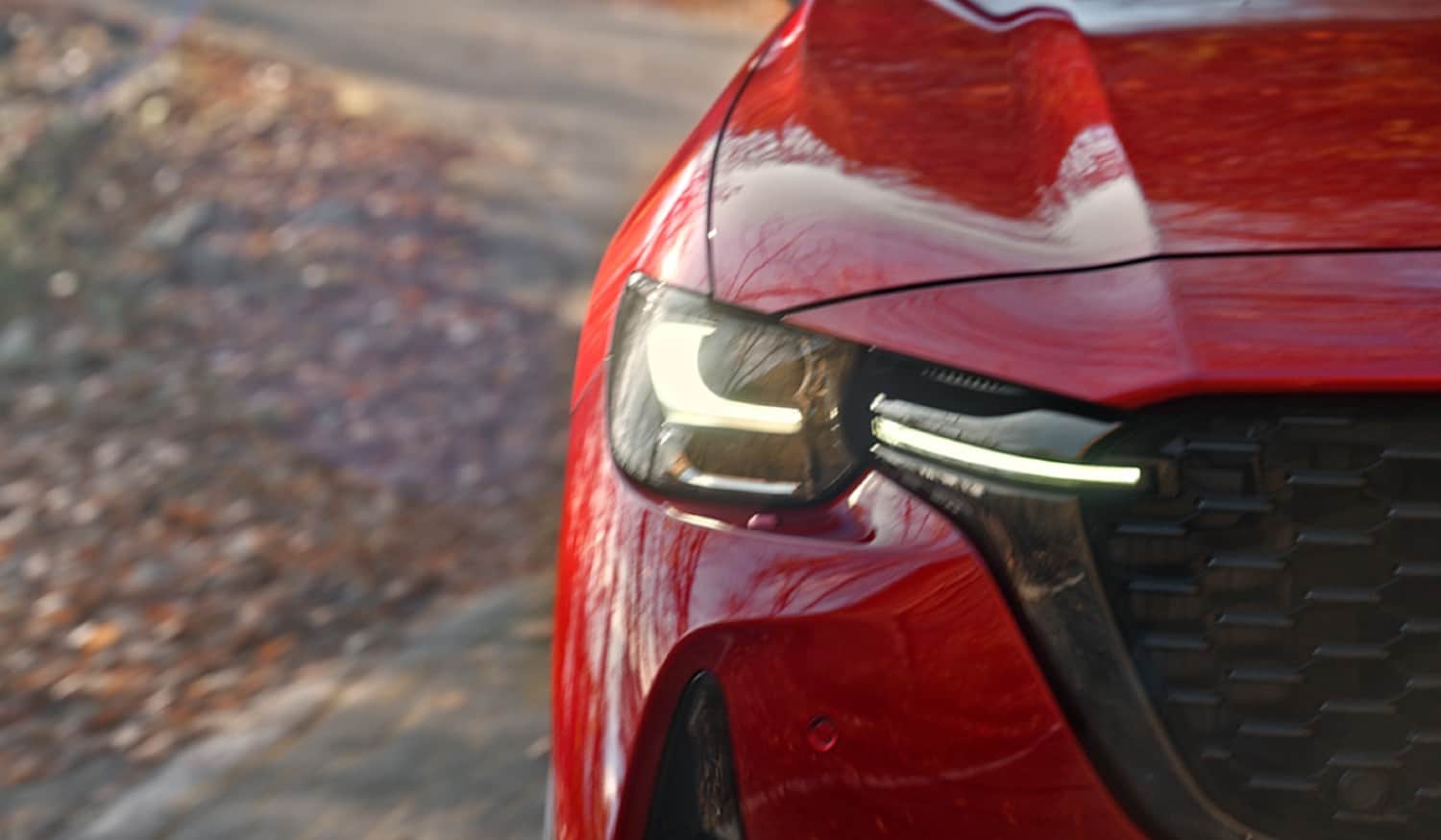 Novo Mazda CX-60 PHEV com mais de 300 cv vai ser desvendado a 8 de março