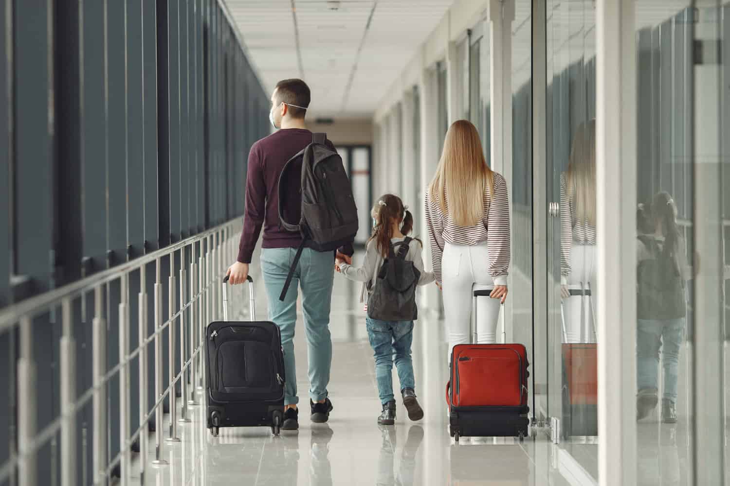 Quem tem certificado digital deixa de precisar de teste negativo para entrar em Portugal