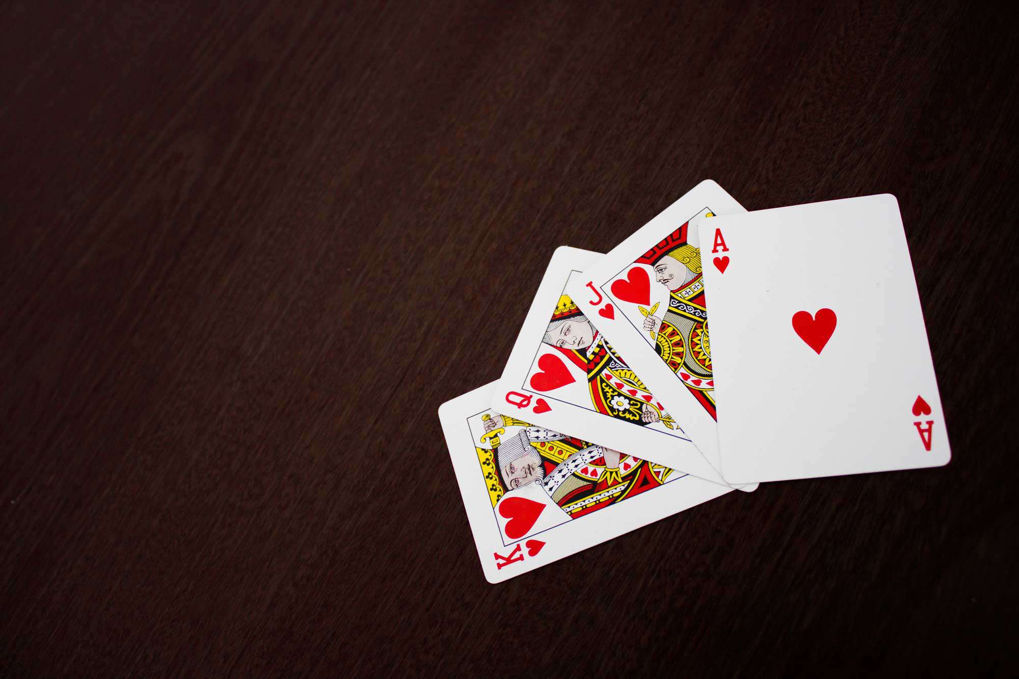 Jogar em casinos online é legal, mas quais são os melhores?