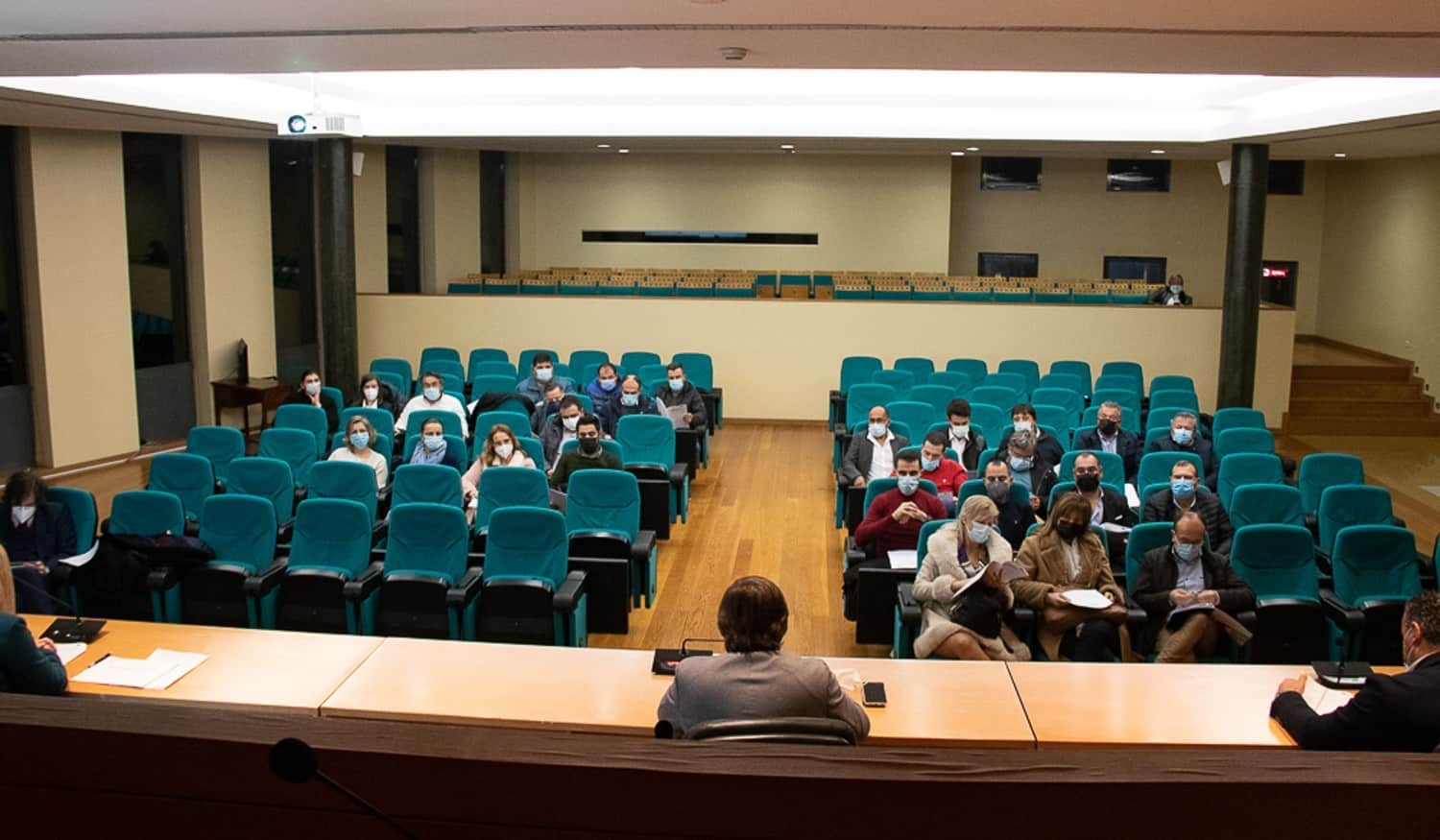 Paços de Ferreira: Participantes na reunião sobre processo de desagregação de freguesias "favoráveis" a trabalho conjunto