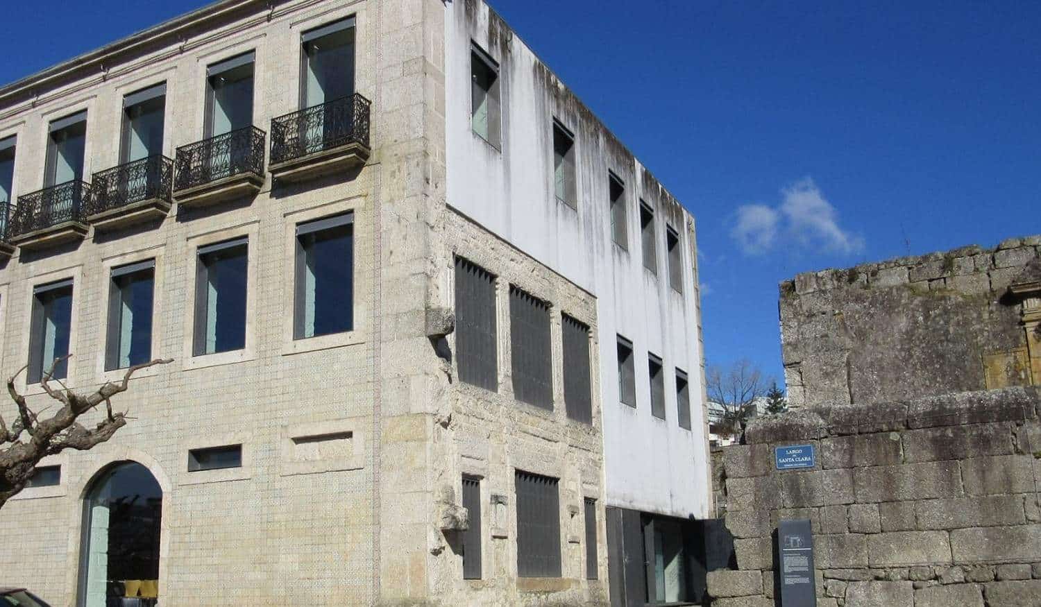 Amarante: Biblioteca Municipal recebe exposição de artes plásticas e apresentação de livro