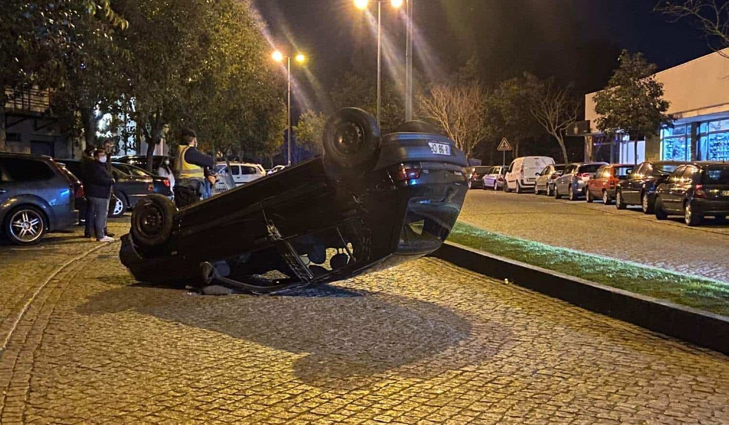 Carro despistou-se em Marco de Canaveses
