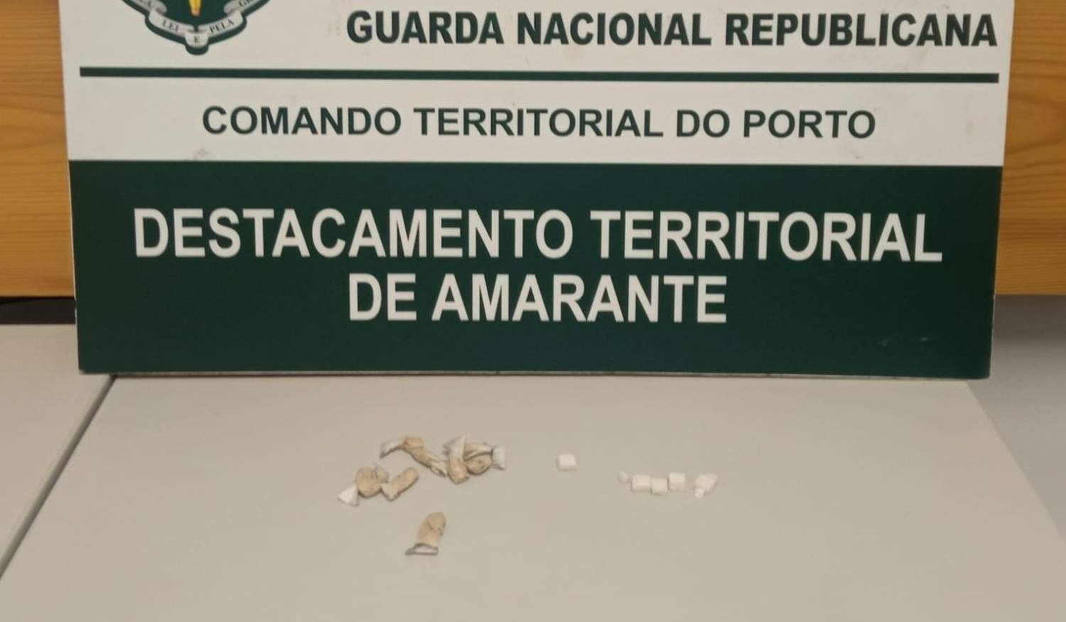 Jovem de 27 anos detido por posse de estupefacientes em Baião 