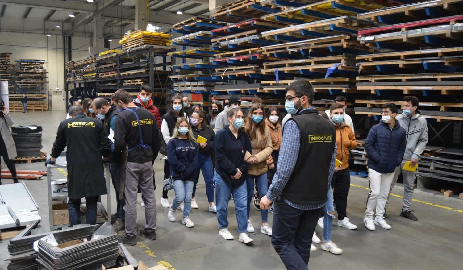 Paredes: Jovens passaram a manhã numa empresa do setor da metalomecânica para conhecer realidade do mercado de trabalho