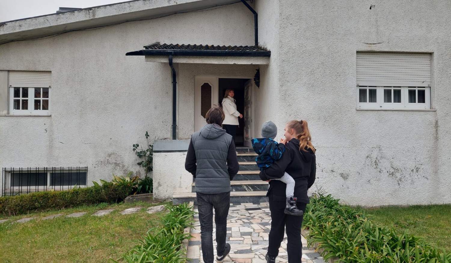 Família ucraniana ficou sem casa em Kiev mas encontrou lar em Penafiel com "carinho"