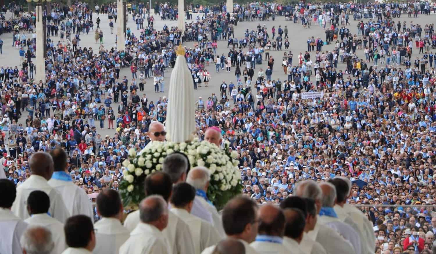 Vai caminhar até ao Santuário de Fátima? Saiba os cuidados a ter