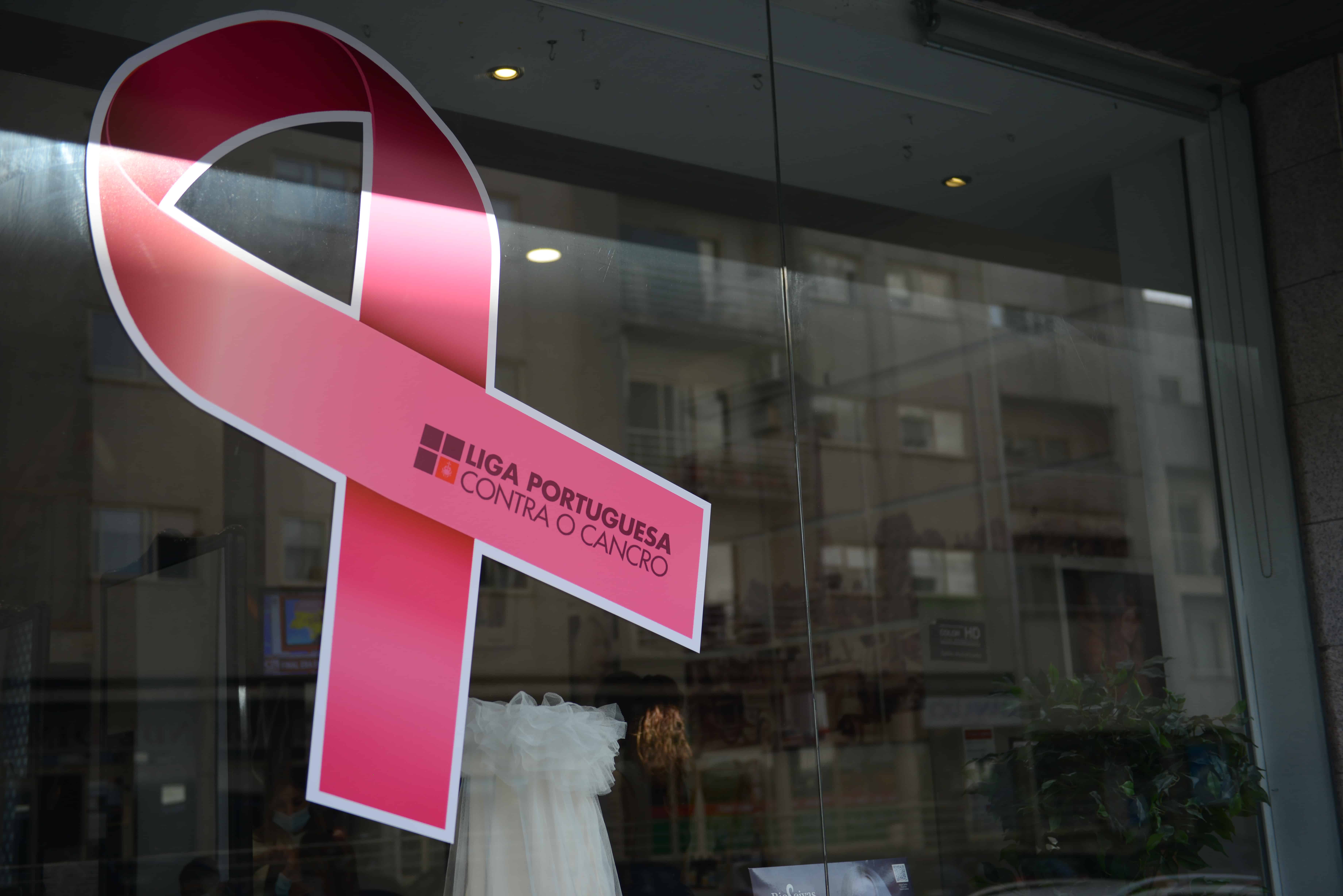 Marco de Canaveses: Lojistas da Avenida Avelino Ferreira Torres assinalaram mês da Luta Contra o Cancro