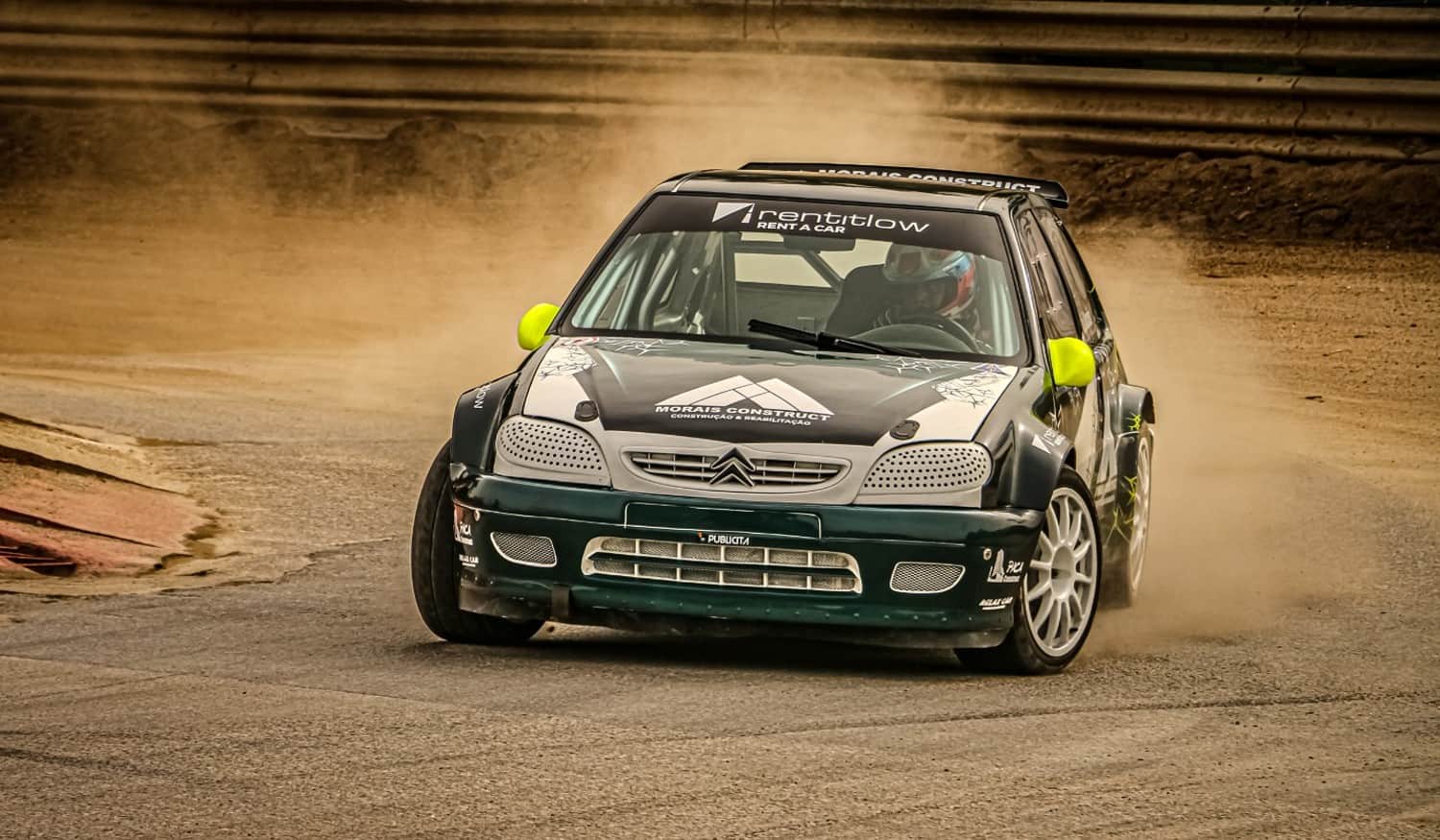 Piloto de Lousada Luís Morais prepara o arranque para o Campeonato de Portugal de Ralicross