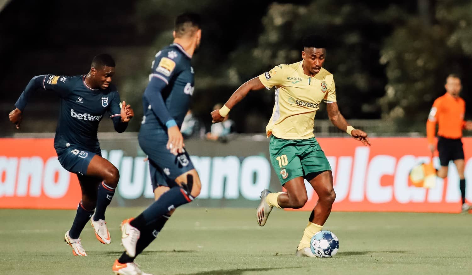 FC Paços de Ferreira vence no terreno do Belenenses