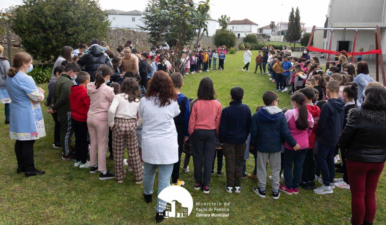 Paços de Ferreira: Centro Escolar de Carvalhosa inaugurou baloiço inclusivo