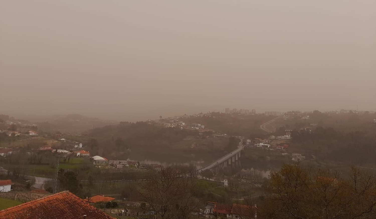 Poeiras do Norte de África vão afetar a qualidade de ar em Portugal esta quarta-feira