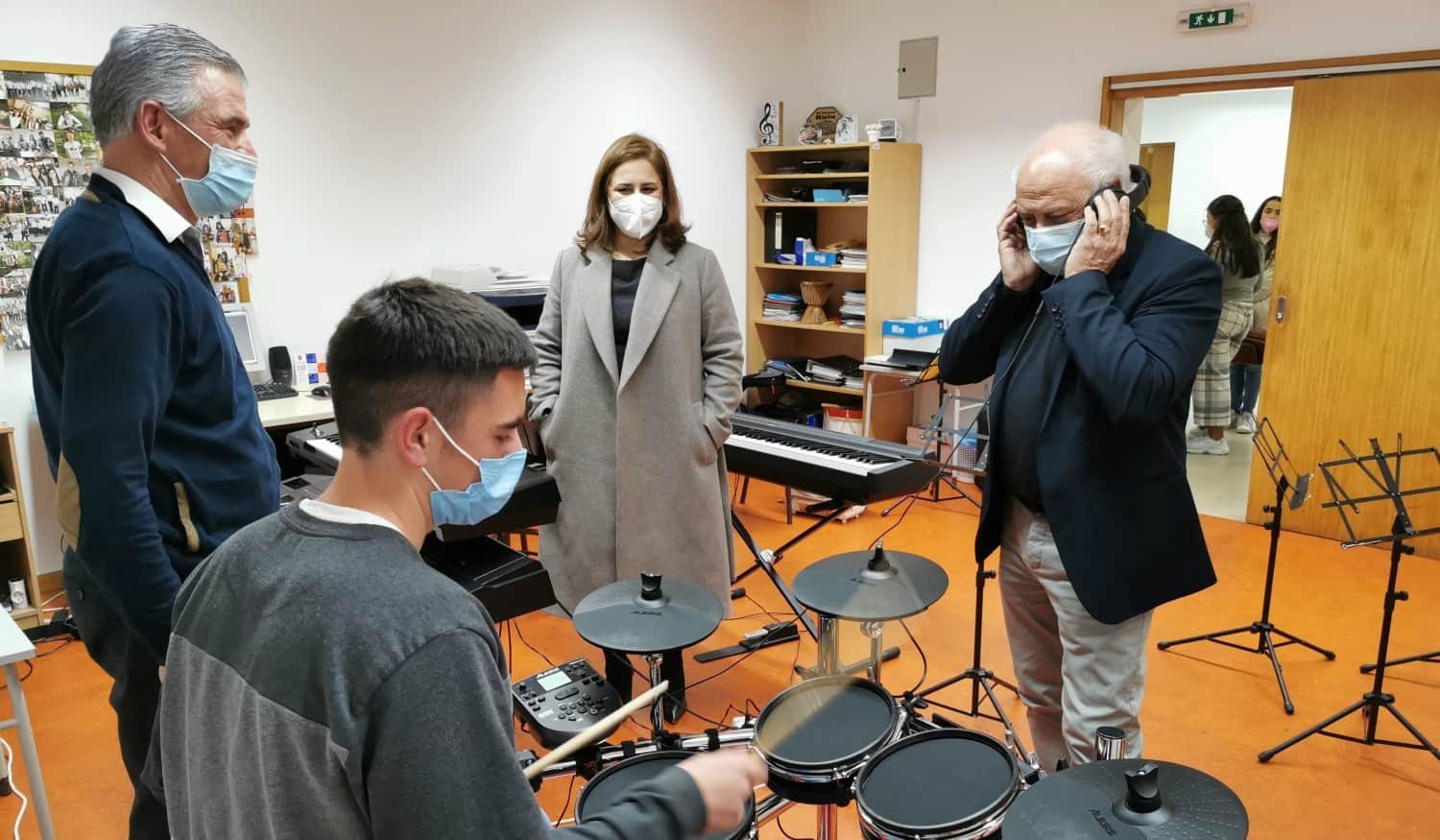 Município de Resende entrega instrumentos musicais à Academia de Música
