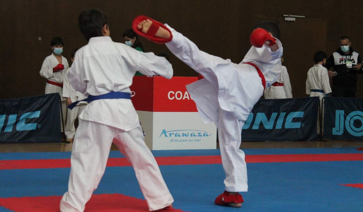 Atletas da região estiveram em destaque no Torneio Juvenil de Karaté de Valongo