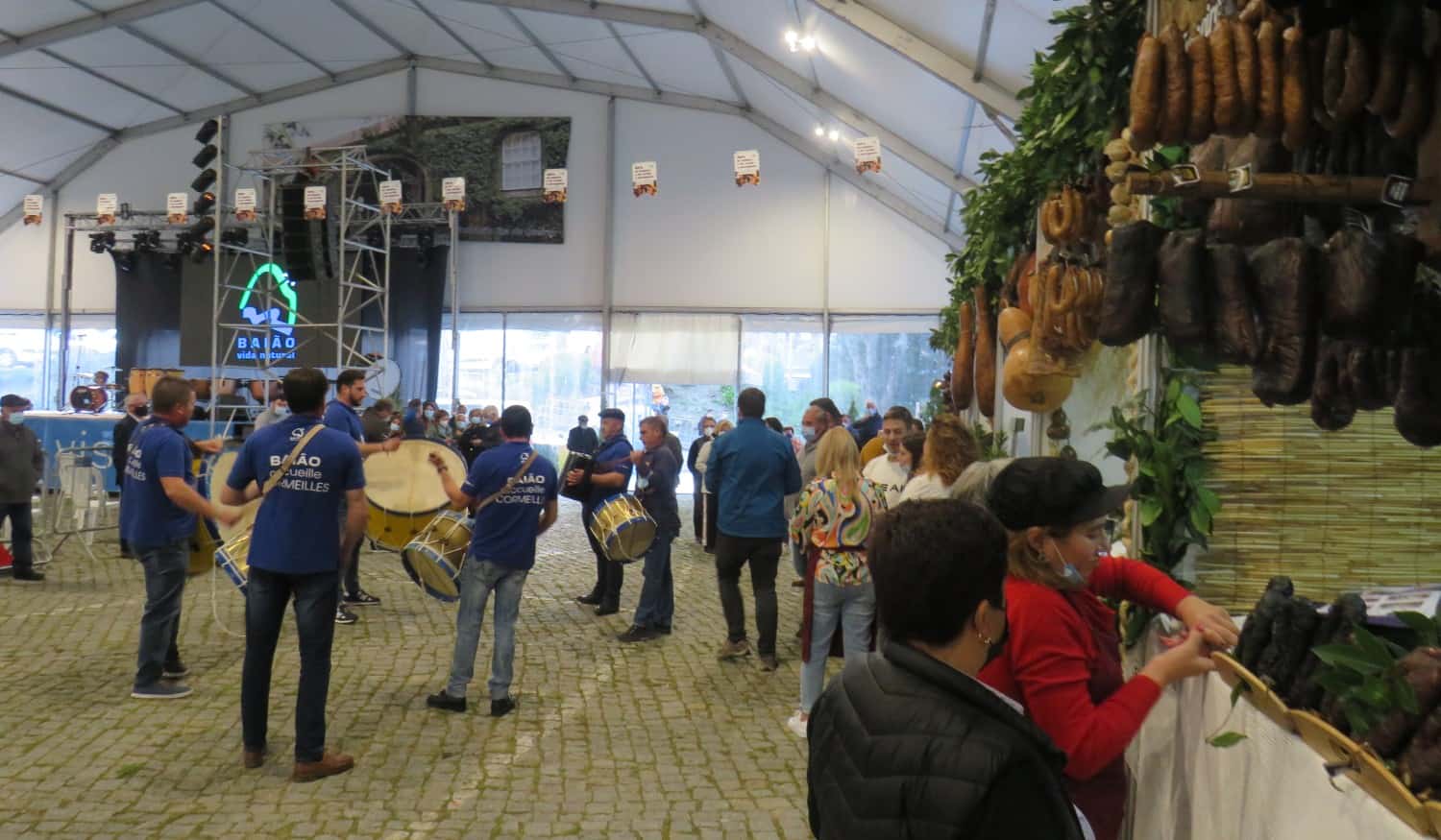 Feira do Fumeiro, do Cozido à Portuguesa e dos Vinhos de Baião já abriu portas