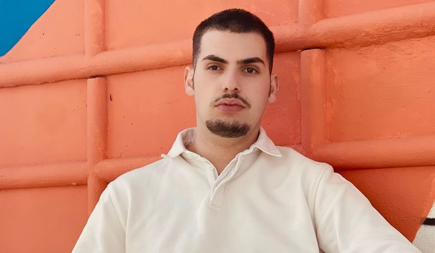 Fernandino Queirós lança o novo single "Free my Hand"
