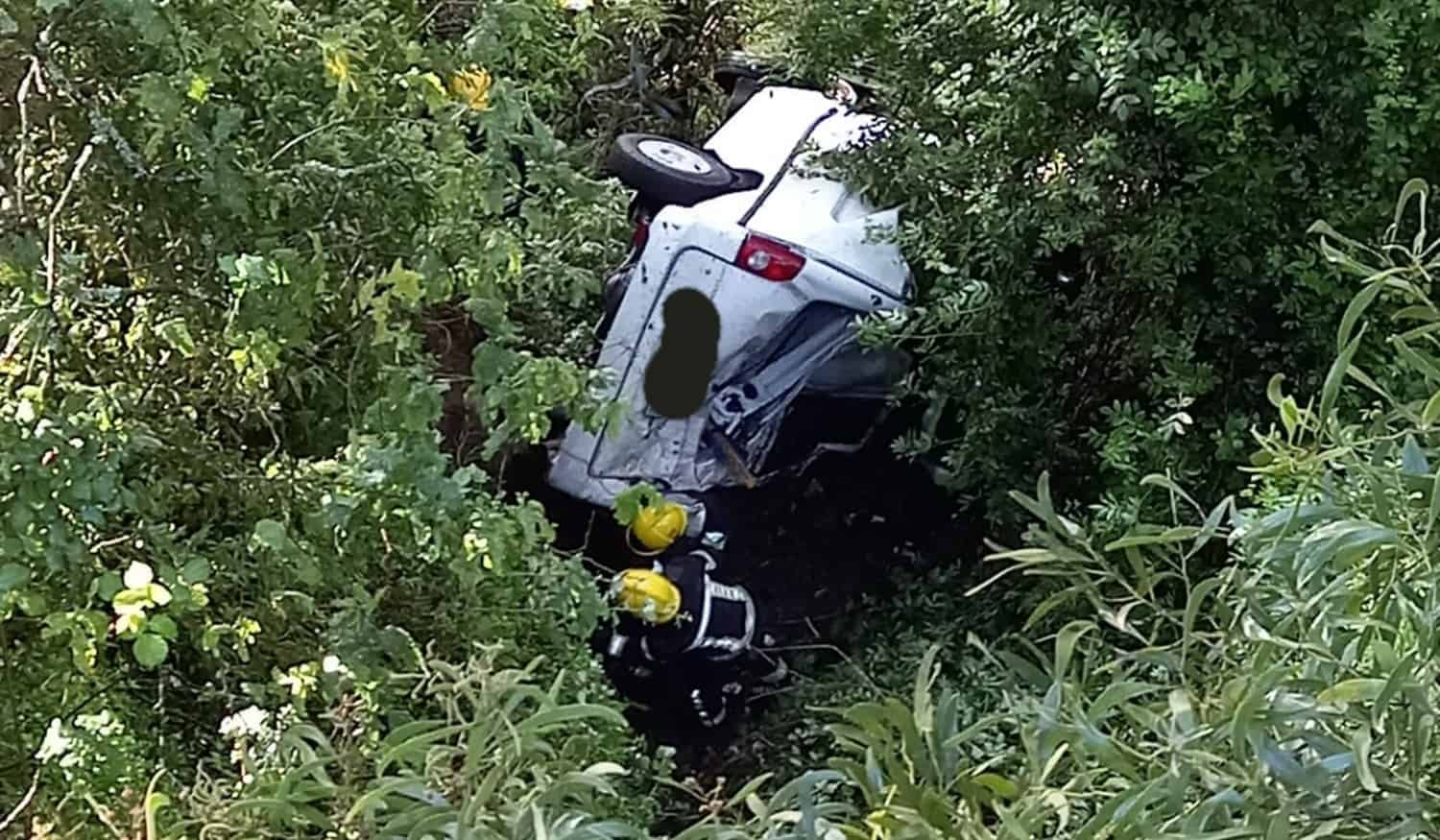 Penafiel: Carro caiu em ravina depois de colisão e provoca um ferido