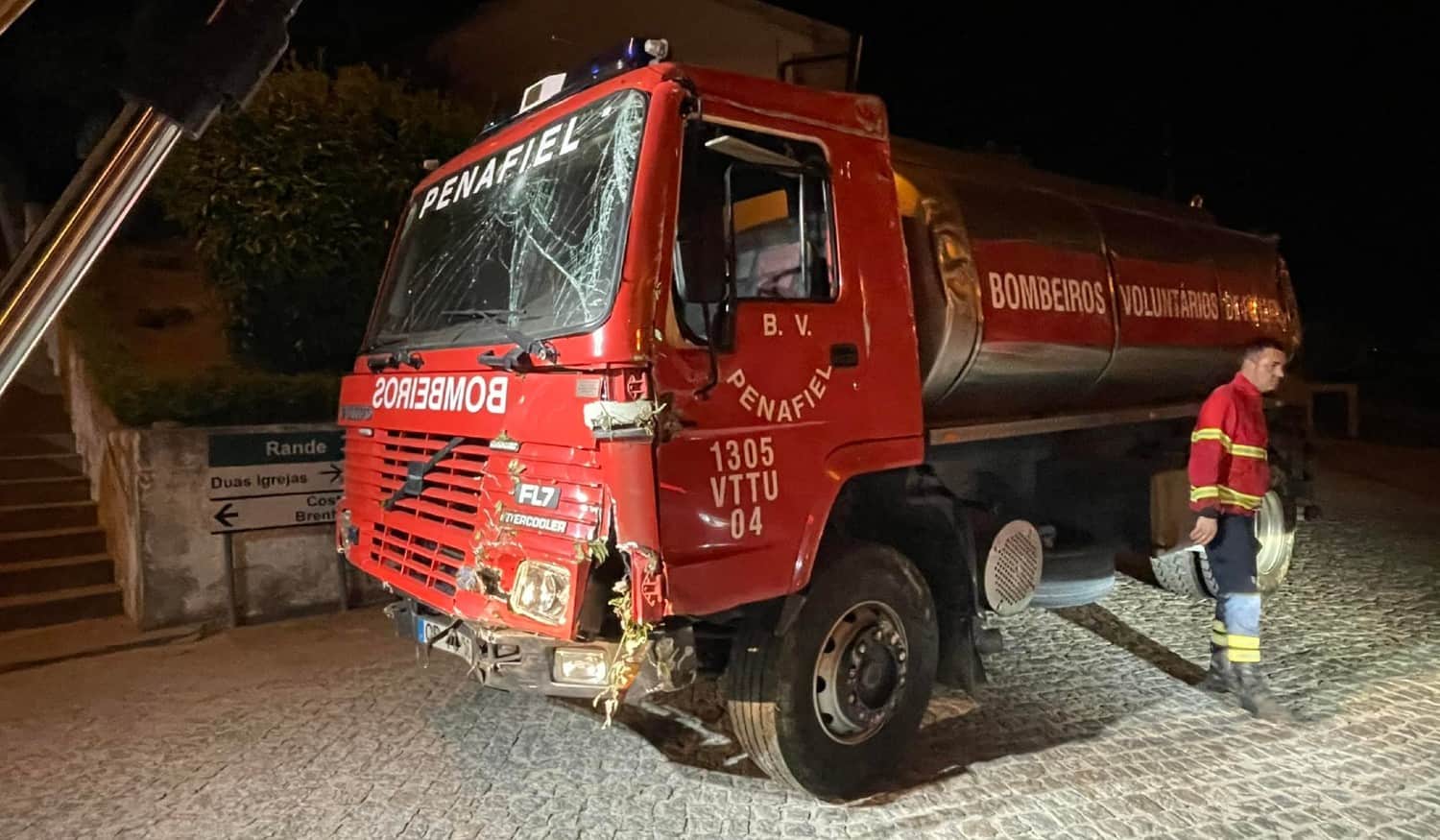 Bombeiros de Penafiel apelam à população ajuda para novo veículo tanque