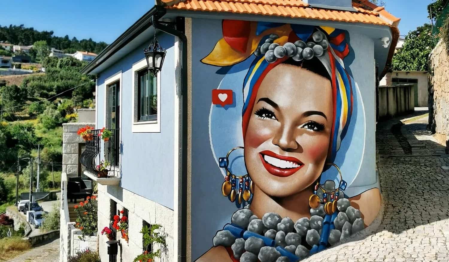 Mural de Carmen Miranda atrai "mais visitantes" a Marco de Canaveses