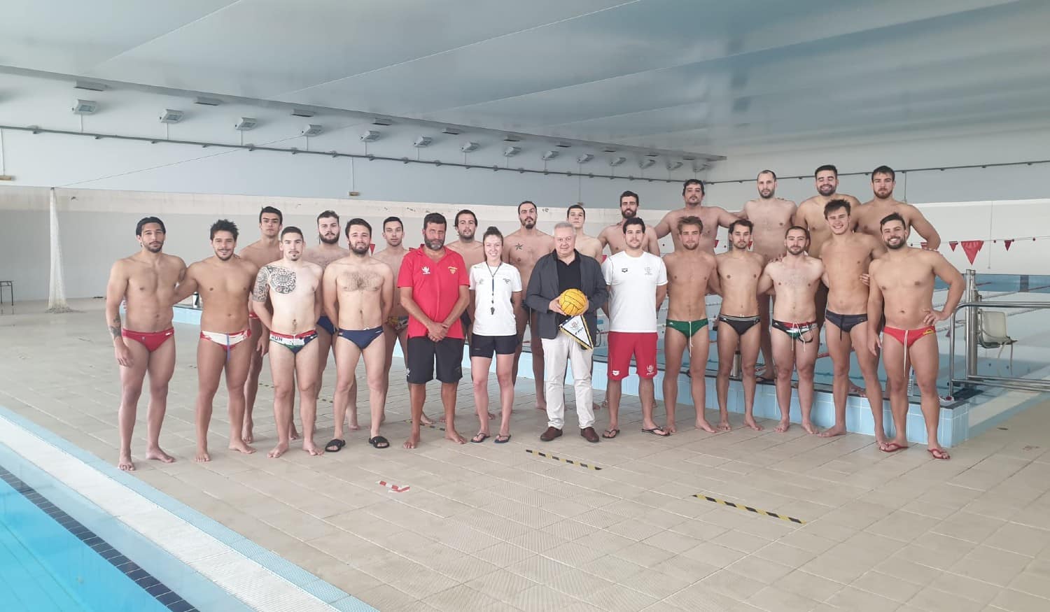 Amarante: Seleção Nacional Absoluta Masculina de Natação recebida na Piscina Municipal de Vila Meã
