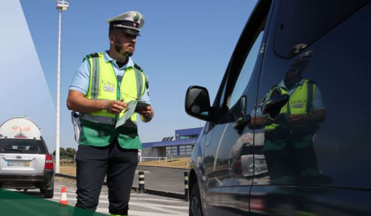 Campanha "Viajar sem pressa" sensibiliza condutores para o excesso de velocidade