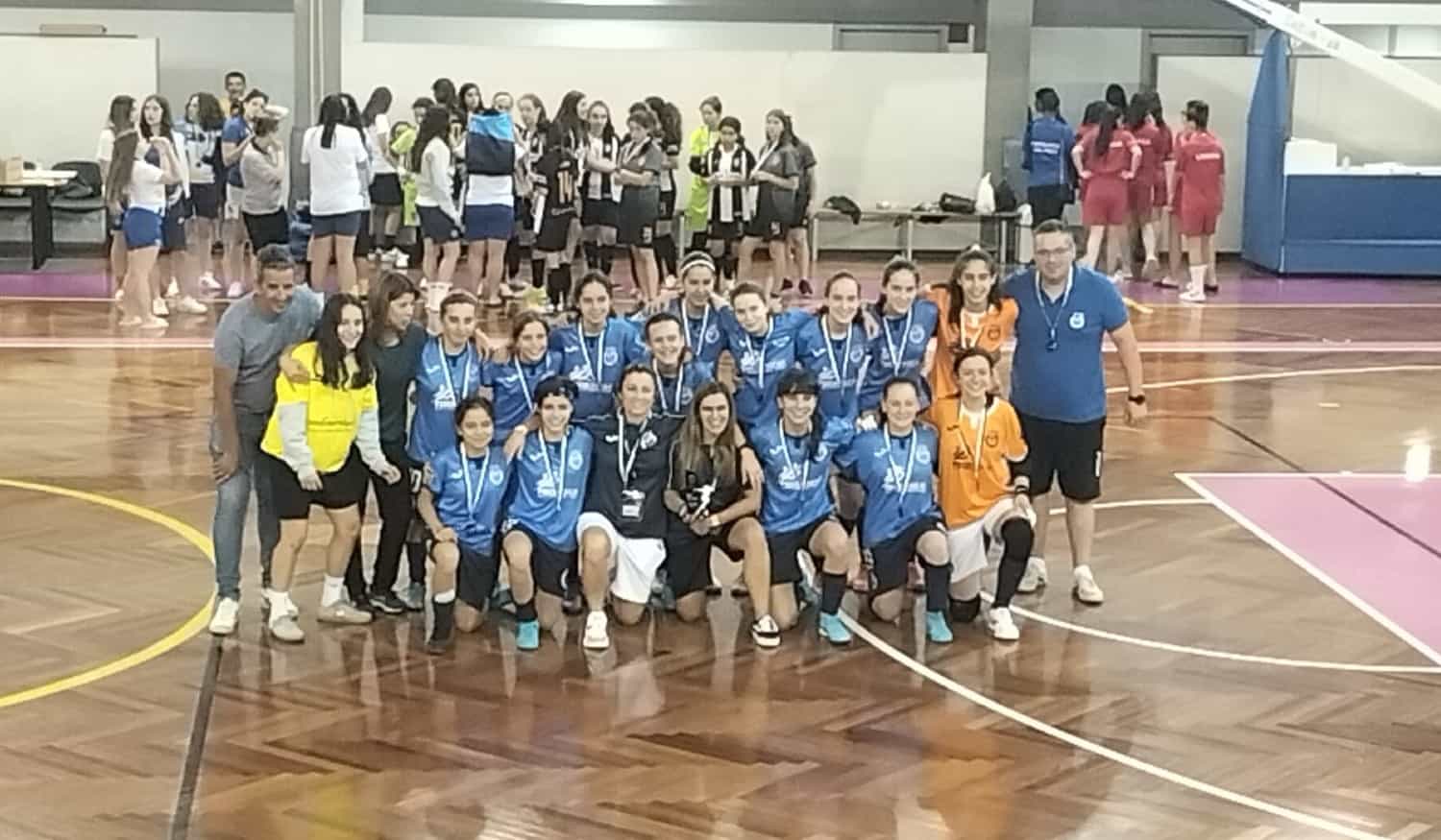 Paredes: Sub-17 de futsal feminino do Aliados FC Lordelo venceu Torneio Cidade Oliveira do Bairro