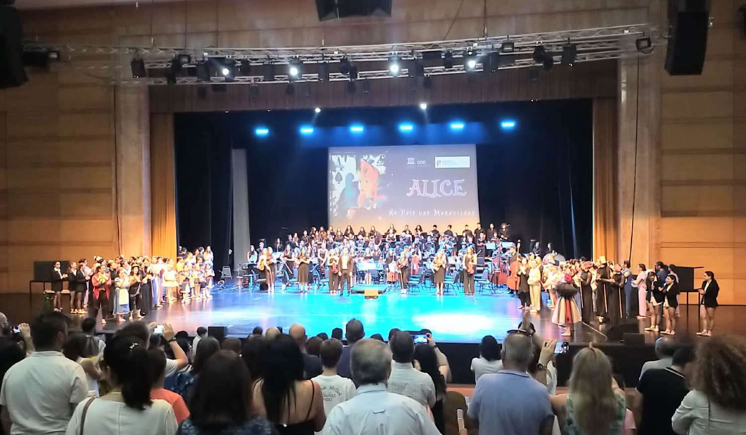 Amarante: Alunos do Ensino Artístico Especializado do CCA estrearam-se no palco do Europarque