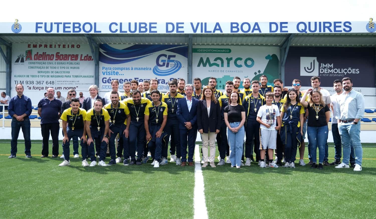 Marco de Canaveses: Inaugurada a nova cobertura da bancada do campo do FC Vila Boa de Quires