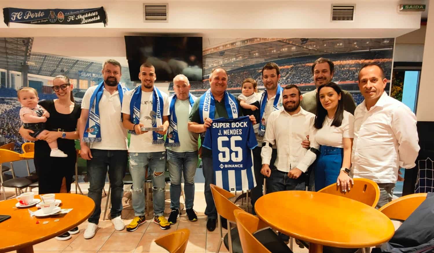 Marco de Canaveses: João Mendes homenageado pelos Dragões Marcoenses