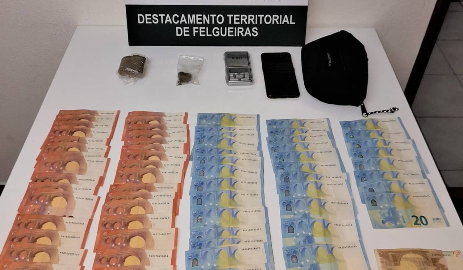 GNR deteve dois jovens por tráfico de estupefacientes em Paços de Ferreira