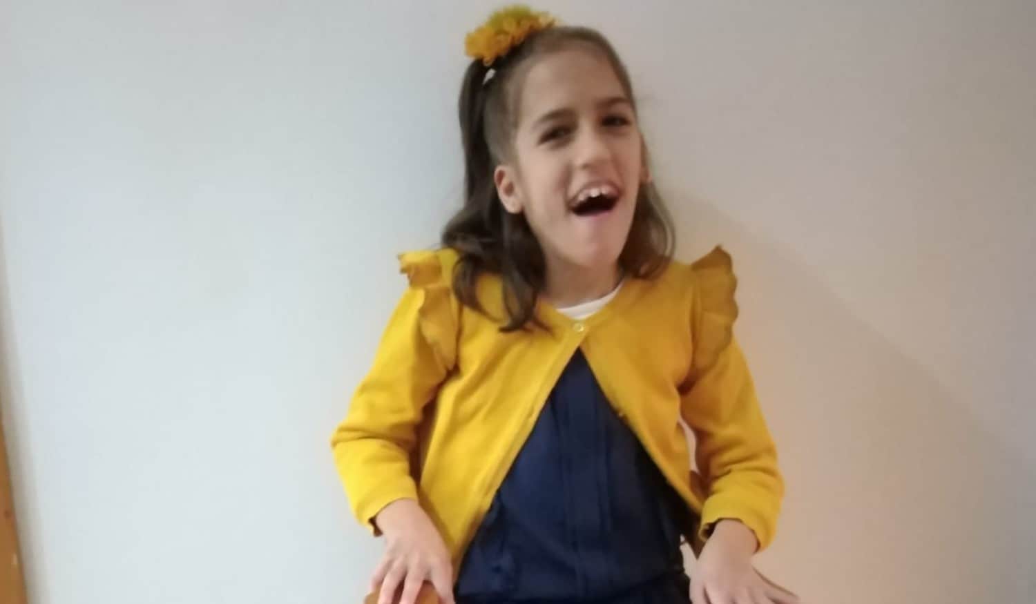 Lousada: Ana Sofia nasceu com uma doença rara e procura ajuda para uma plataforma elevatória