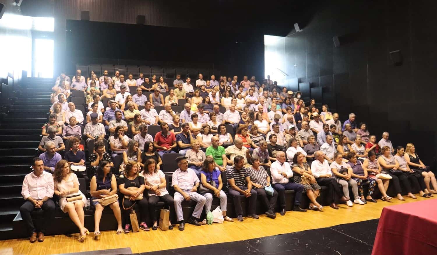 Município de Cinfães entregou apoios aos criadores de gado tradicional – raça arouquesa