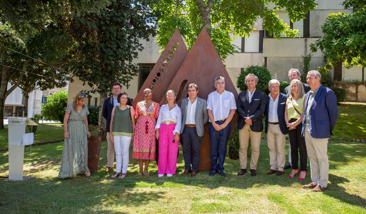 Inaugurado monumento que simboliza amizade entre Baião e&nbsp;Cormeilles-en-Parisis
