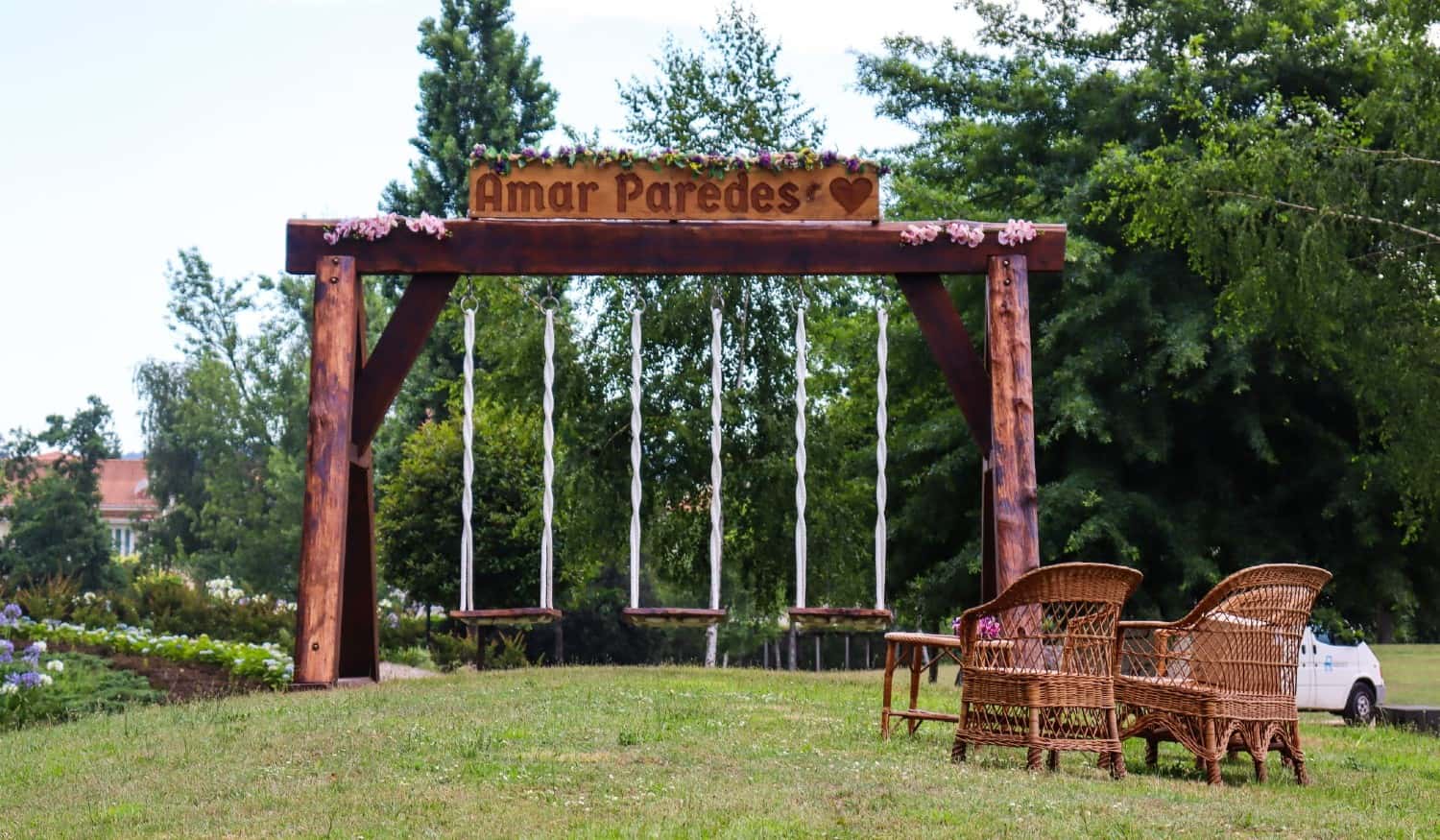 Baloiço "Amar Paredes" é a nova atração no parque da cidade