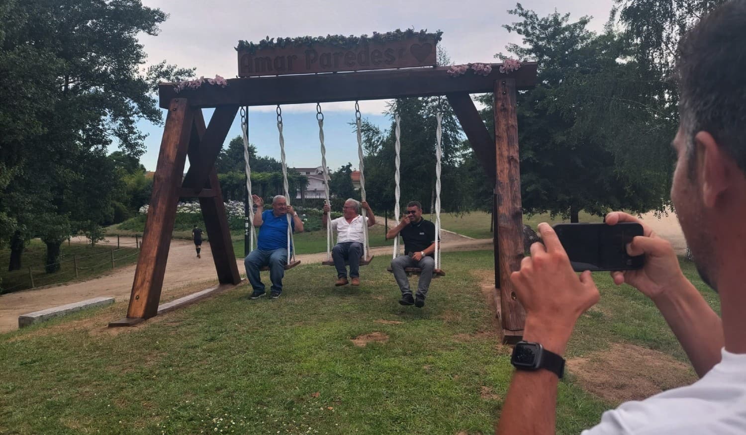 Município de Paredes lançou passatempo de fotografias no novo baloiço do parque da cidade