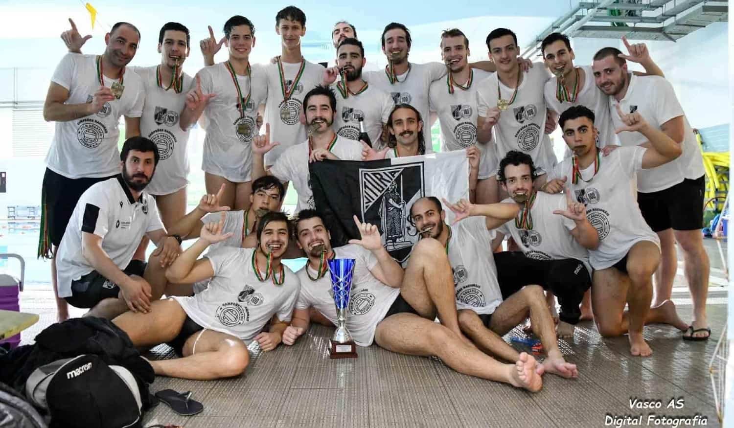 Felgueiras: Treinador do Vitória SC B Hélder Freitas é bicampeão nacional de polo aquático