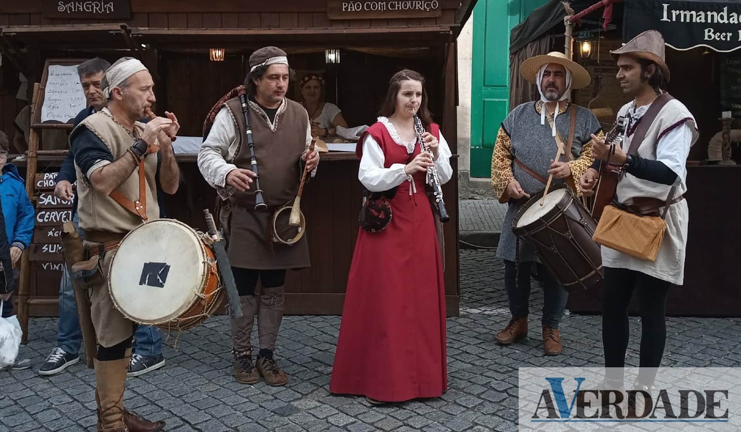 "Arribamonte" pretende "puxar as pessoas para a festa" com recriações de música de época