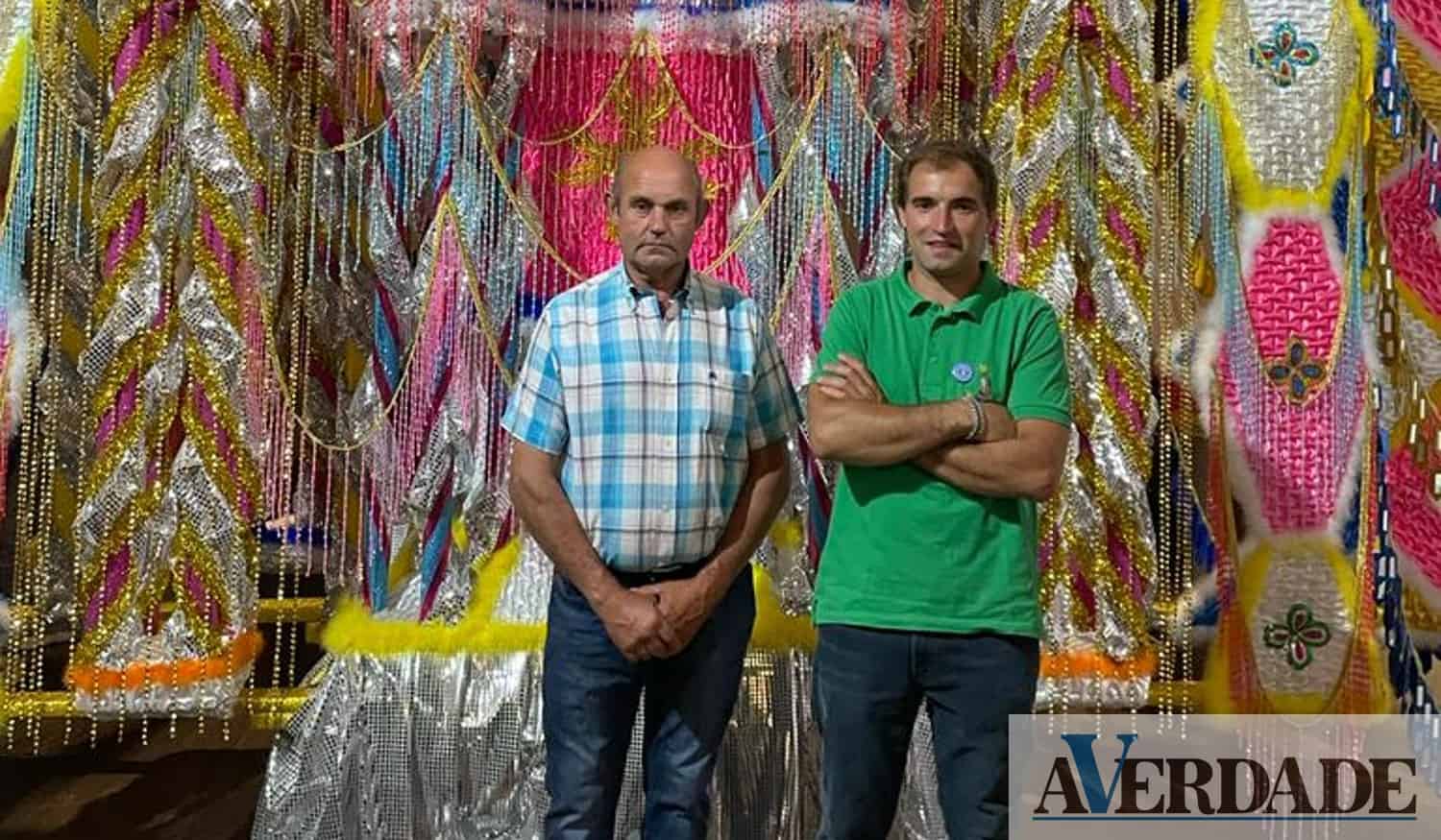 Lousada: Pai e filho carregam o andor sempre com Fé