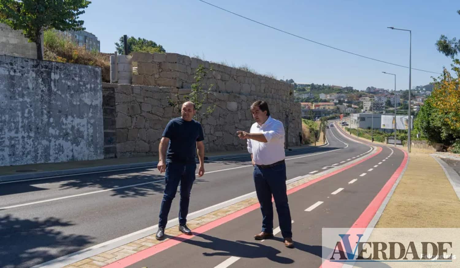 Avenida Dr. Machado de Matos foi renovada na Lixa