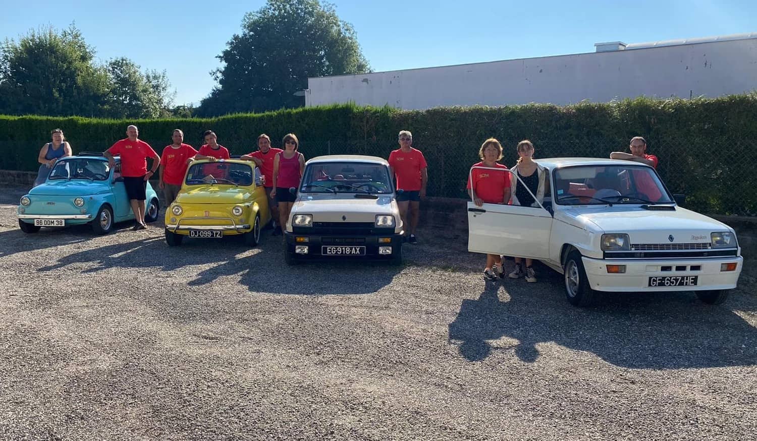 Grupo de amigos fez roadtrip de França a Penafiel em carros antigos